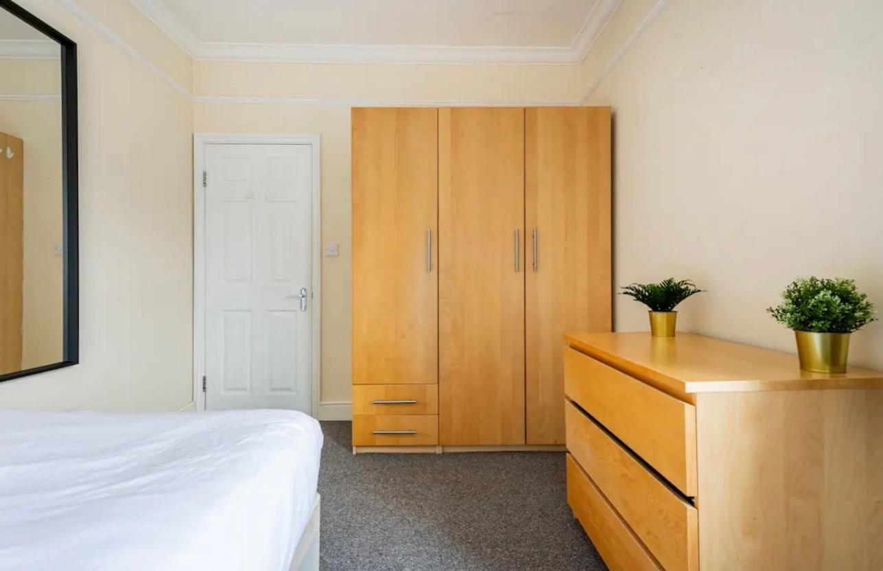 Lovely 3-Bed 20 Minutes To Central לונדון מראה חיצוני תמונה