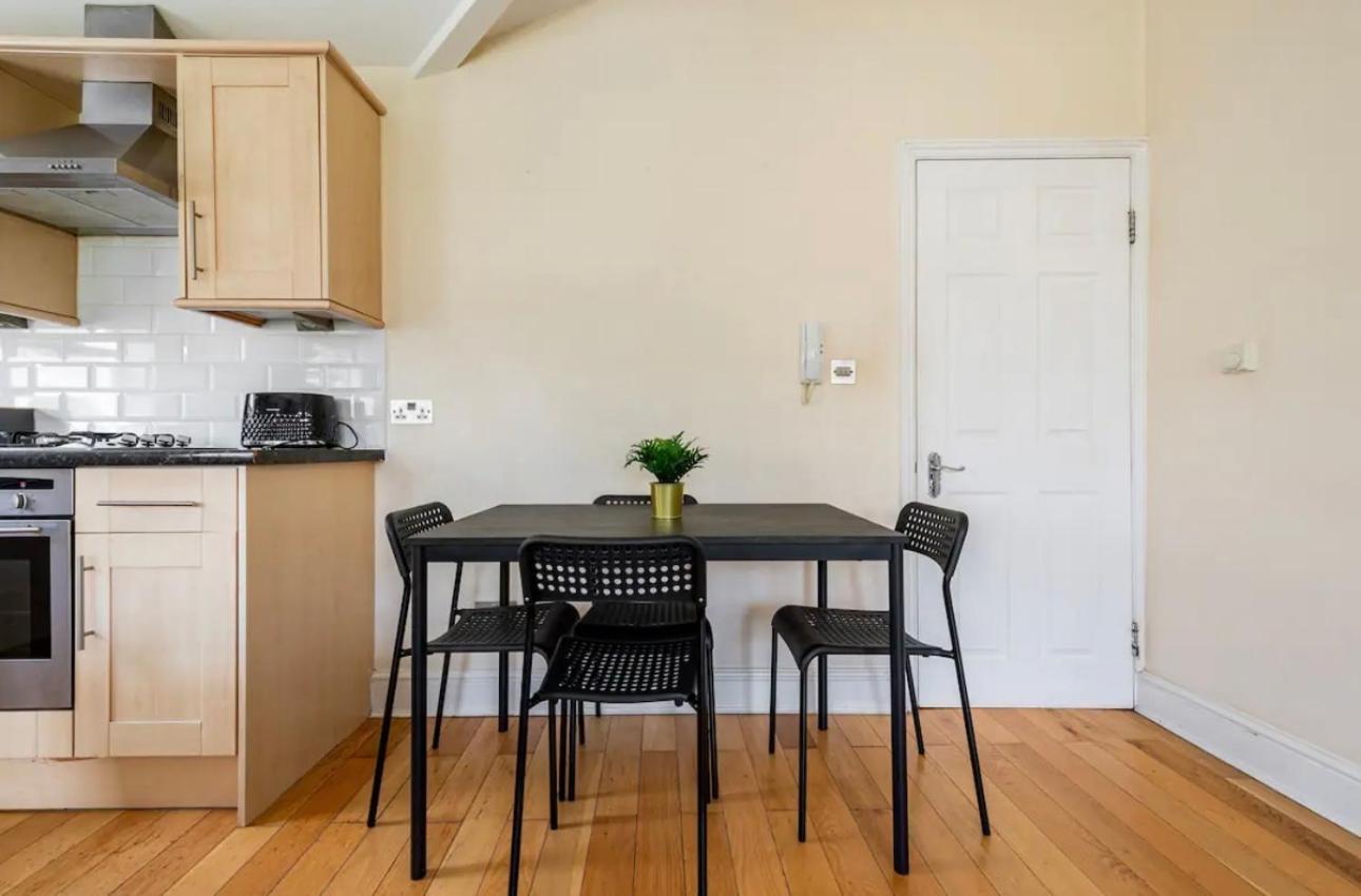 Lovely 3-Bed 20 Minutes To Central לונדון מראה חיצוני תמונה