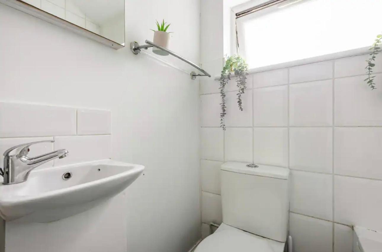 Lovely 3-Bed 20 Minutes To Central לונדון מראה חיצוני תמונה